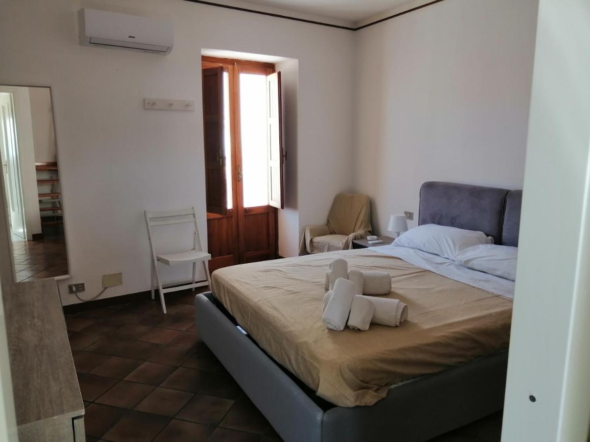 Una Stanza A Cefalu Exterior photo